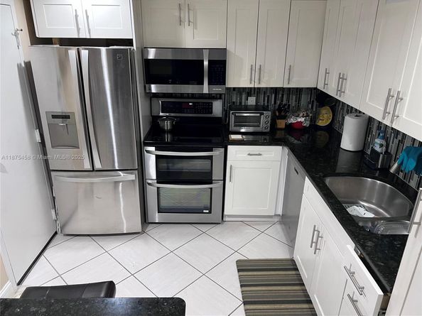 6600 Cypress Rd 504, Plantation FL 33317