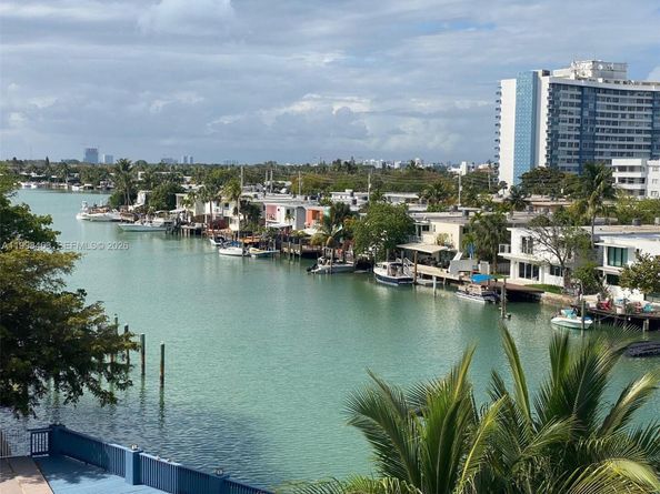 7125 Bay Dr 506, Miami Beach FL 33141