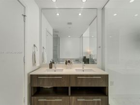 480 NE 31st St 4002, Miami FL 33137