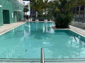 11 NE 6th St 1906, Miami FL 33132