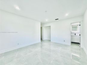 20 NE 135th St, North Miami FL 33161