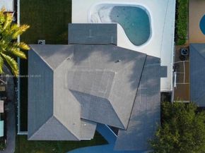 20 NE 135th St, North Miami FL 33161