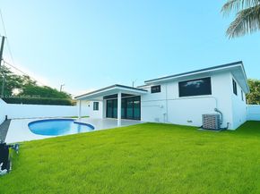 20 NE 135th St, North Miami FL 33161