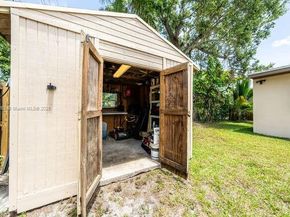 3309 SW 16th St, Fort Lauderdale FL 33312