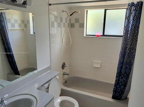 7821 SW 197th Ter, Cutler Bay FL 33189