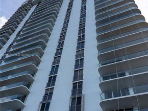 19707 Turnberry Way 18C, Aventura FL 33180
