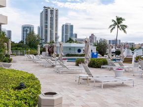 19707 Turnberry Way 18C, Aventura FL 33180