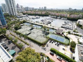19707 Turnberry Way 18C, Aventura FL 33180