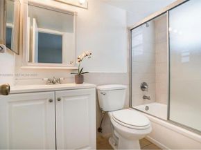 1470 N Dixie Hwy 42, Fort Lauderdale FL 33304