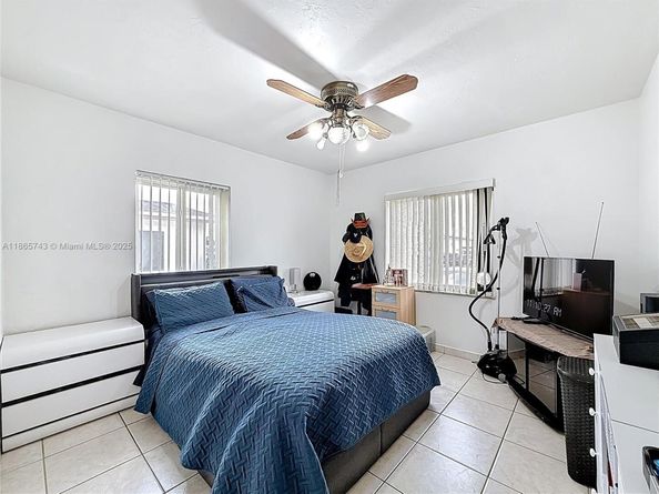 675 W 30th St, Hialeah FL 33012