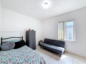 675 W 30th St, Hialeah FL 33012
