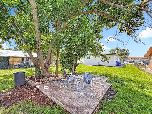675 W 30th St, Hialeah FL 33012