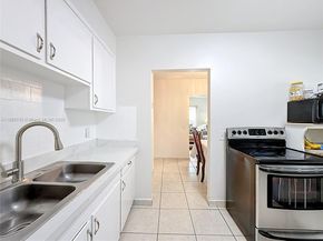 675 W 30th St, Hialeah FL 33012