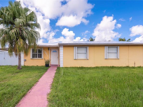 18922 SW 120th Ct, Miami FL 33177