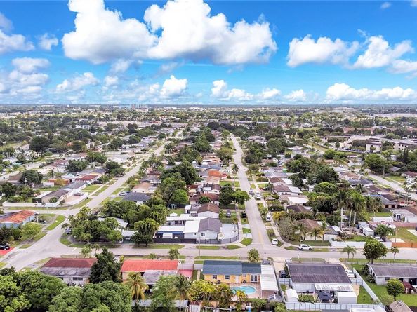 18922 SW 120th Ct, Miami FL 33177