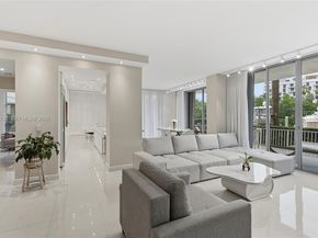 3500 Mystic Pointe Dr 104, Aventura FL 33180