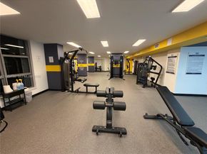 3500 Mystic Pointe Dr 104, Aventura FL 33180