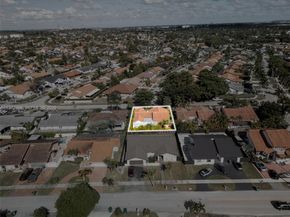 13220 SW 5th St, Miami FL 33184