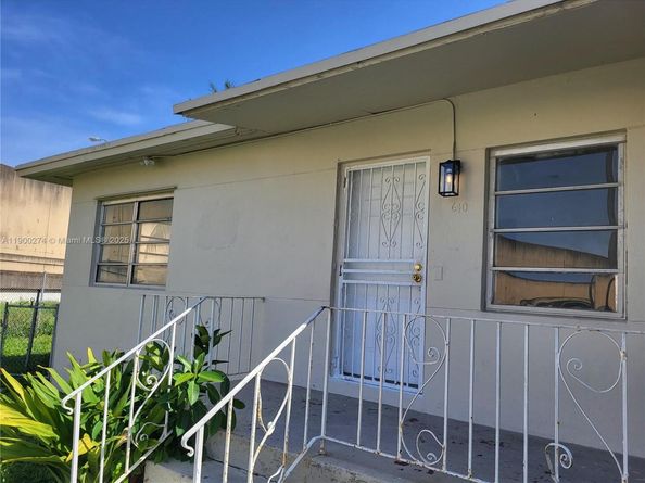 640 - 642 NW 77th St, Miami FL 33150