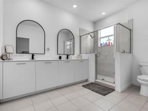 12586 NW 22nd Pl, Miami FL 33167