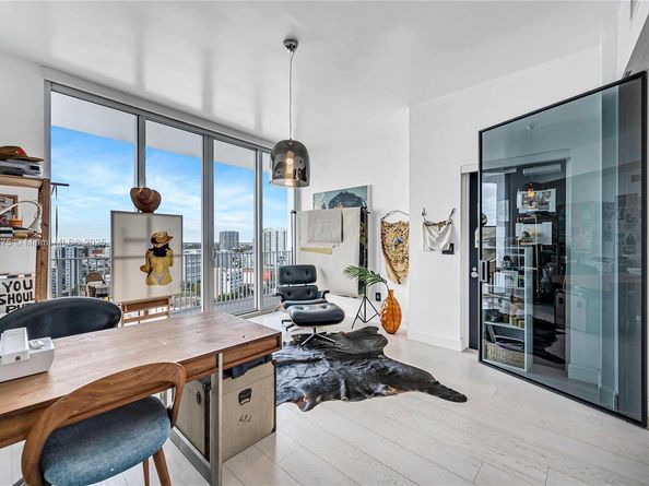 2020 N Bayshore Dr 1906, Miami FL 33137