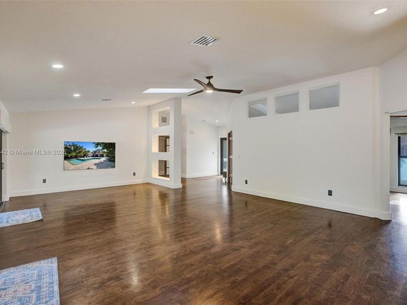 21440 Highland Lakes Blvd, Miami FL 33179