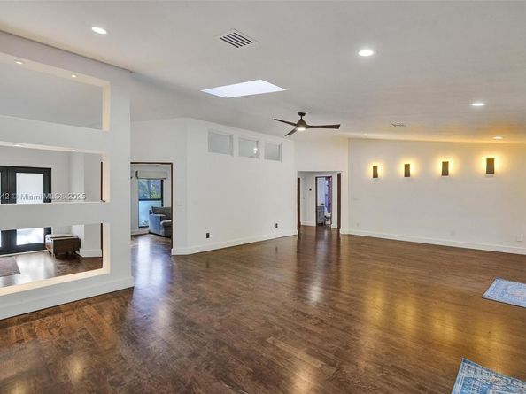 21440 Highland Lakes Blvd, Miami FL 33179