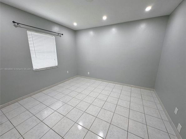 590 SW 36th Ave, Miami FL 33135
