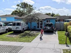 1720 NW 44th St, Miami FL 33142