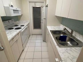 1450 Atlantic Shores Blvd 109, Hallandale Beach FL 33009