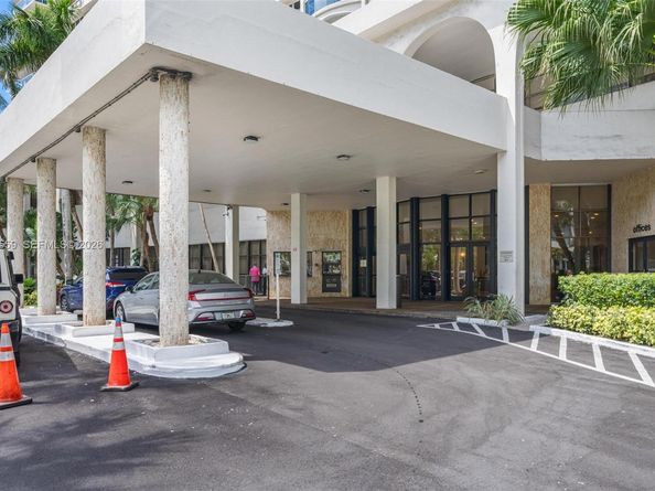 3800 S Ocean Dr 301, Hollywood FL 33019