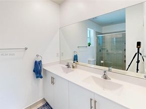 21421 SW 127th Ct, Miami FL 33177