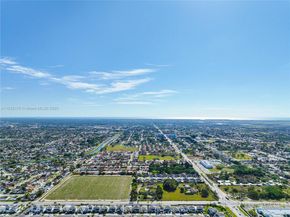 21421 SW 127th Ct, Miami FL 33177