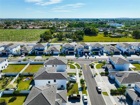 21421 SW 127th Ct, Miami FL 33177