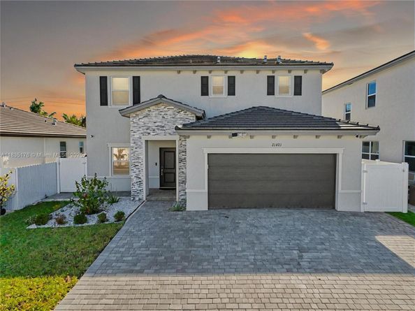 21421 SW 127th Ct, Miami FL 33177