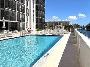 2500 NE 135th St A307, North Miami FL 33181