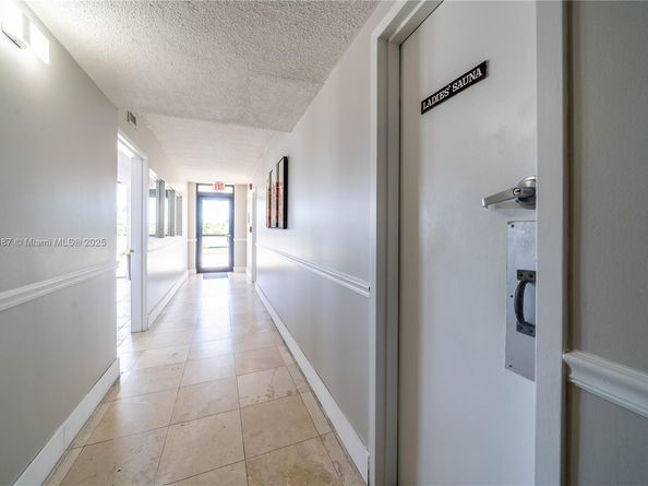2500 NE 135th St A307, North Miami FL 33181