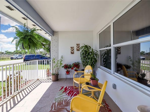 10941 SW 180th St, Miami FL 33157