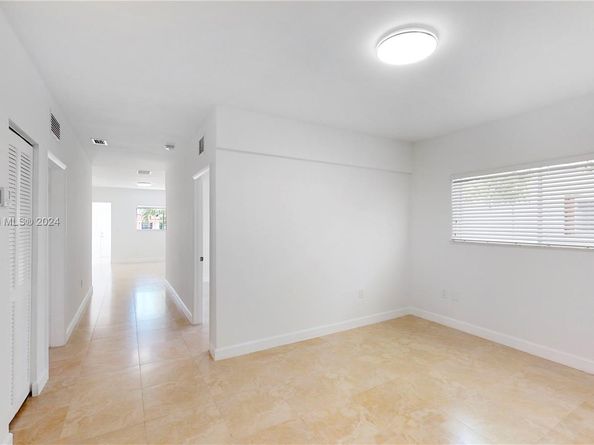 2915 SW 24 Te, Miami FL 33145