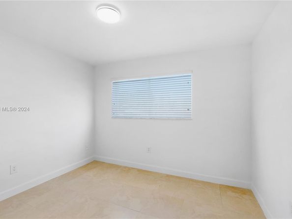 2915 SW 24 Te, Miami FL 33145