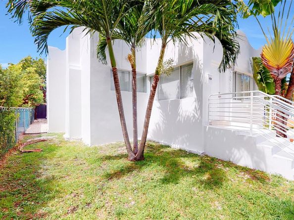 2915 SW 24 Te, Miami FL 33145