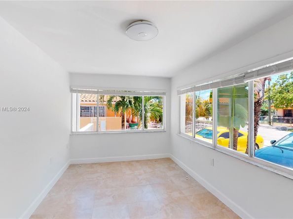 2915 SW 24 Te, Miami FL 33145