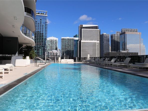 1000 Brickell Plaza 2907, Miami FL 33131