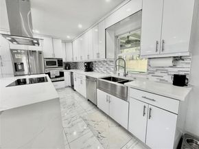 161 NW 46th Ter, Plantation FL 33317