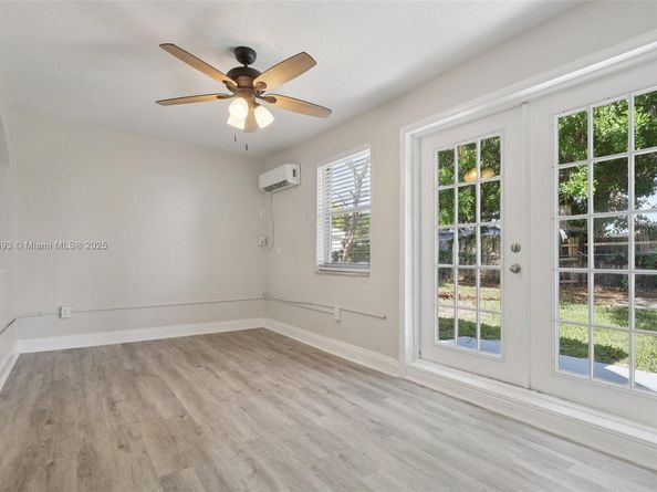 3371 SW 37th St, West Park FL 33023
