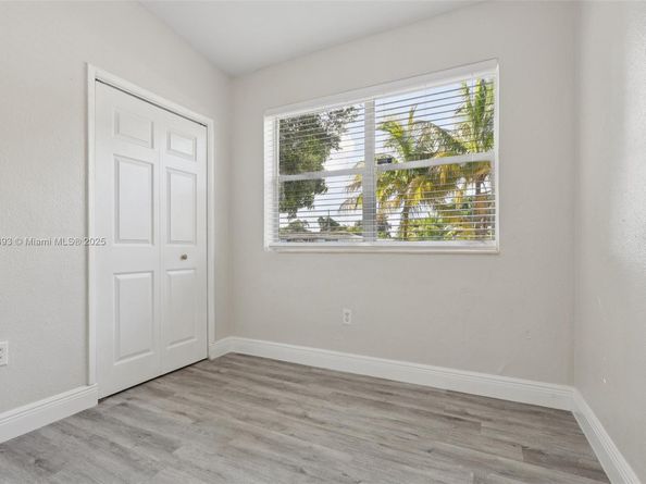 3371 SW 37th St, West Park FL 33023