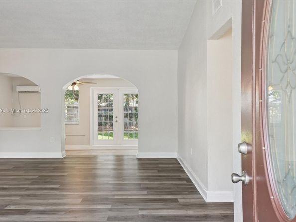 3371 SW 37th St, West Park FL 33023