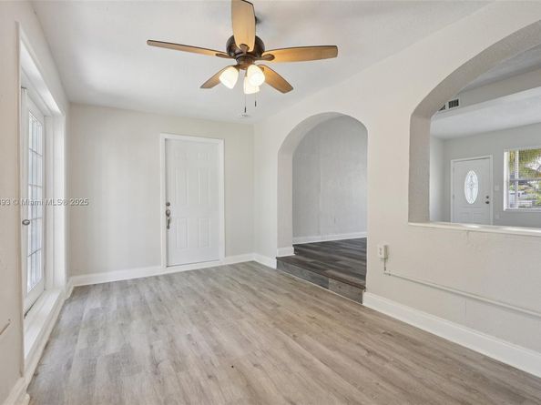 3371 SW 37th St, West Park FL 33023