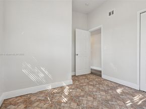 3371 SW 37th St, West Park FL 33023