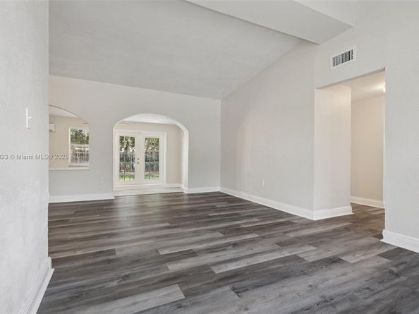3371 SW 37th St, West Park FL 33023